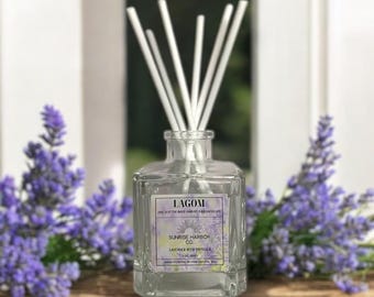 Scented Reed Diffuser, White Fiber Reeds, Vegan Cruelty-Free Fragrance