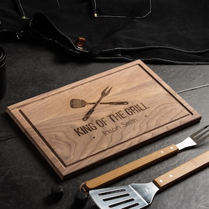 The Grill Father Engraved Cutting Board | Father&#39;s Day Gift | Dad Birthday Gift | Gift for Grandpa | Personalized Gift for Him | BBQ Gift