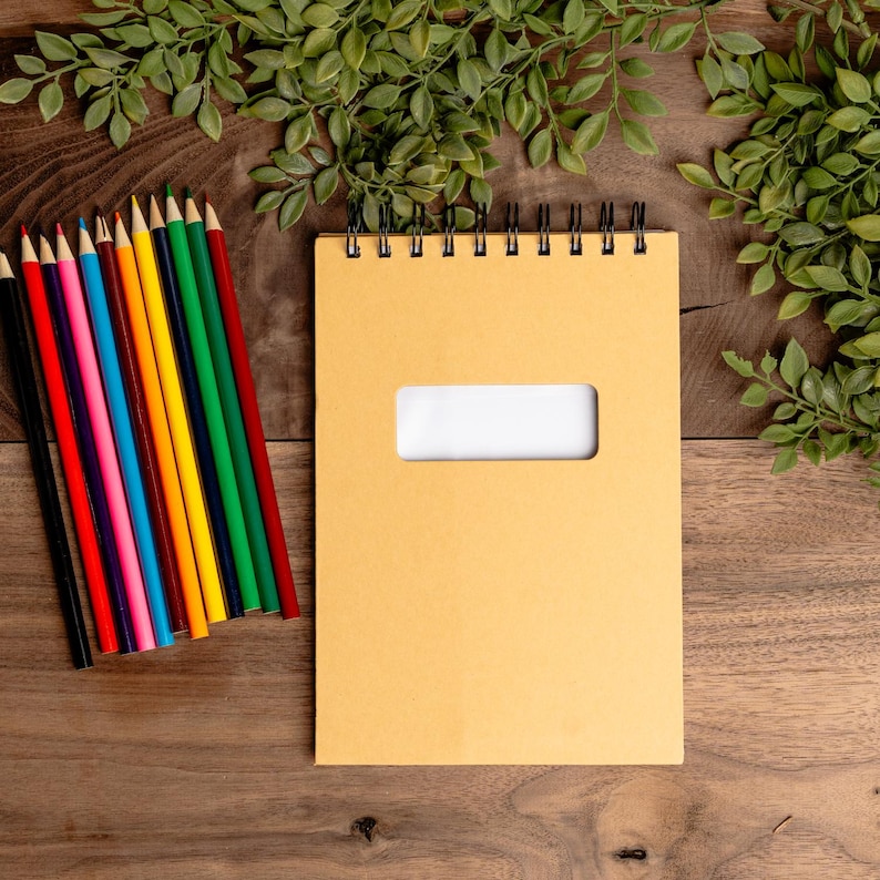 Personalized Sketchbook with Name | Engraved Drawing Journal | Includes 12 Colored Pencils & Pouch | Artist Gift for Kids and Adults afbeelding 4