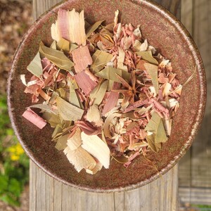 Organic Bayleaf, Cinnamon, Anise, and Cedar Sachet