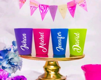 Taza de plástico personalizada para fiesta, taza de bebida de fiesta personalizada, regalo para niños, taza de bebida de regalo para niños mezcla colores con nombre