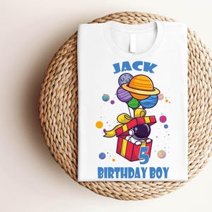 Camiseta de cumpleaños de astronauta, camiseta de cumpleaños espacial, camisetas de astronauta familiar, camisetas de cumpleaños de cohete, camiseta de cohete familiar, camisetas para niños pequeños