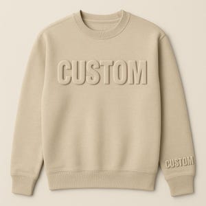 Sweat-shirt personnalisé avec texte en relief bouffant audacieux sur la poitrine et la manche, cadeau unisexe personnalisé pour homme ou femme, sweat à capuche avec texte en relief
