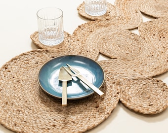 Runner da tavolo reversibile in iuta intrecciata: arredamento rustico per sala da pranzo in stile fattoria
