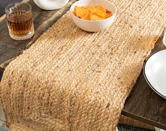 Caminho de mesa reversível em juta trançada: decoração rústica e ecológica