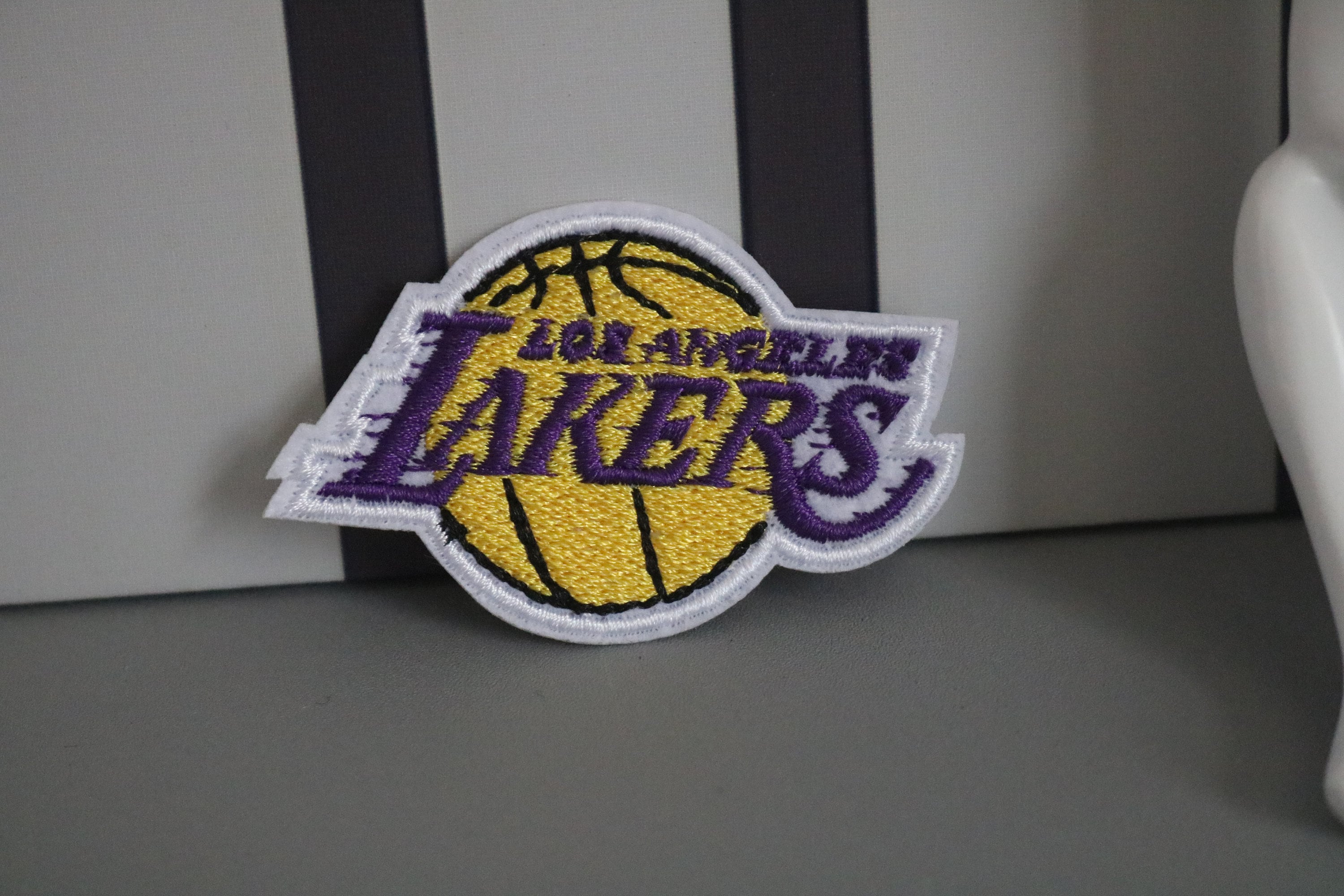 KOBE BRYANT Los Angeles Lakers LeBron James Blue Jersey Lapel Hat Pin 1.25