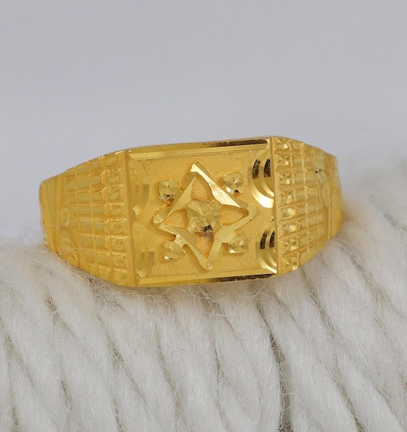 22kt Yellow Gold Rings Indian Handmade Jewelry for Gift, Indian