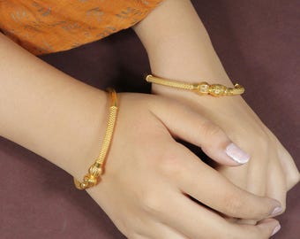 Well Crafted Handmade 22k Gold Cuff Bangle, Fine Designed Gold