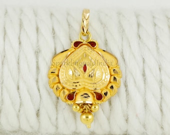 Hand made in インド　アンティーク　ジュエリー 22金ペンダントジュエリー、伝統的なインドのゴールドジュエリー