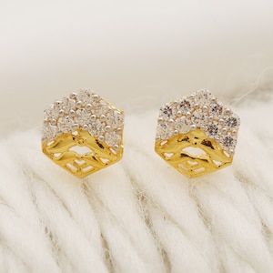 18k yellow gold dangle stud earrings handmade jewelry for gift, Indian solid gold 18kt jewels, OS2209