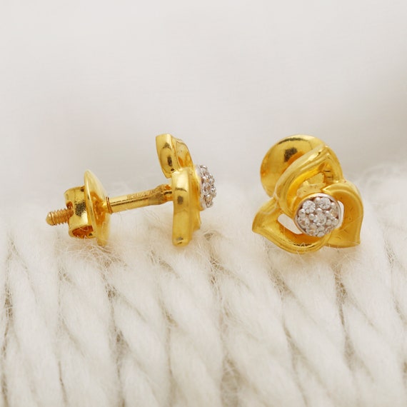 Flower 22k Yellow Gold Stud Earrings Handmade Jewelry for