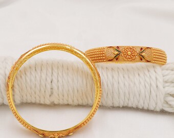 Well Crafted Handmade 22k Gold Cuff Bangle, Fine Designed