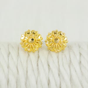 18k geelgouden designer kleine kleine oorstekers, handgemaakte 18k sieraden, OS3861