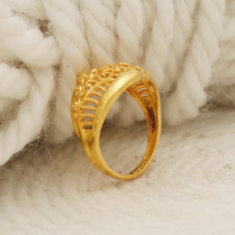 Fine Gold Rings Handcrafted 22K Fine Gold Filigree Ring Featuring an Intricate Jali or ...