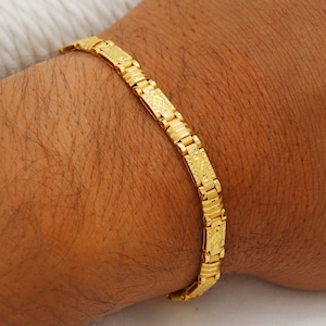 22kt yellow gold chain bracelet handmade jewelry for men Pretty gift for men, Indian gold 22kt jewelry