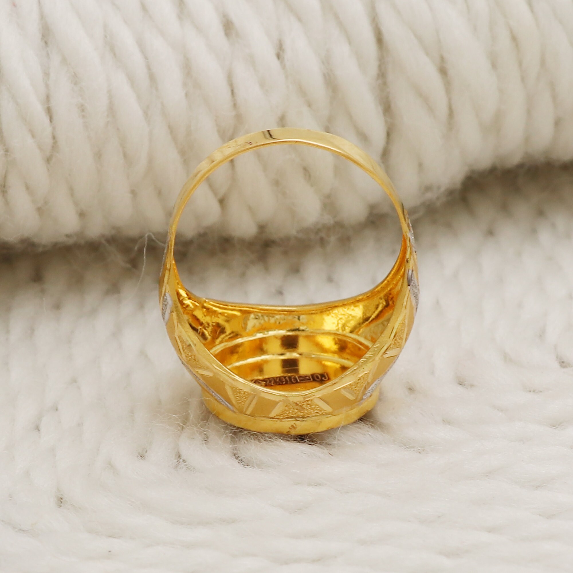 IndianJewelry ＊RINGのみ Double Tone 22k Fine Gold Ring Featuring a Om Symbol Handcrafted