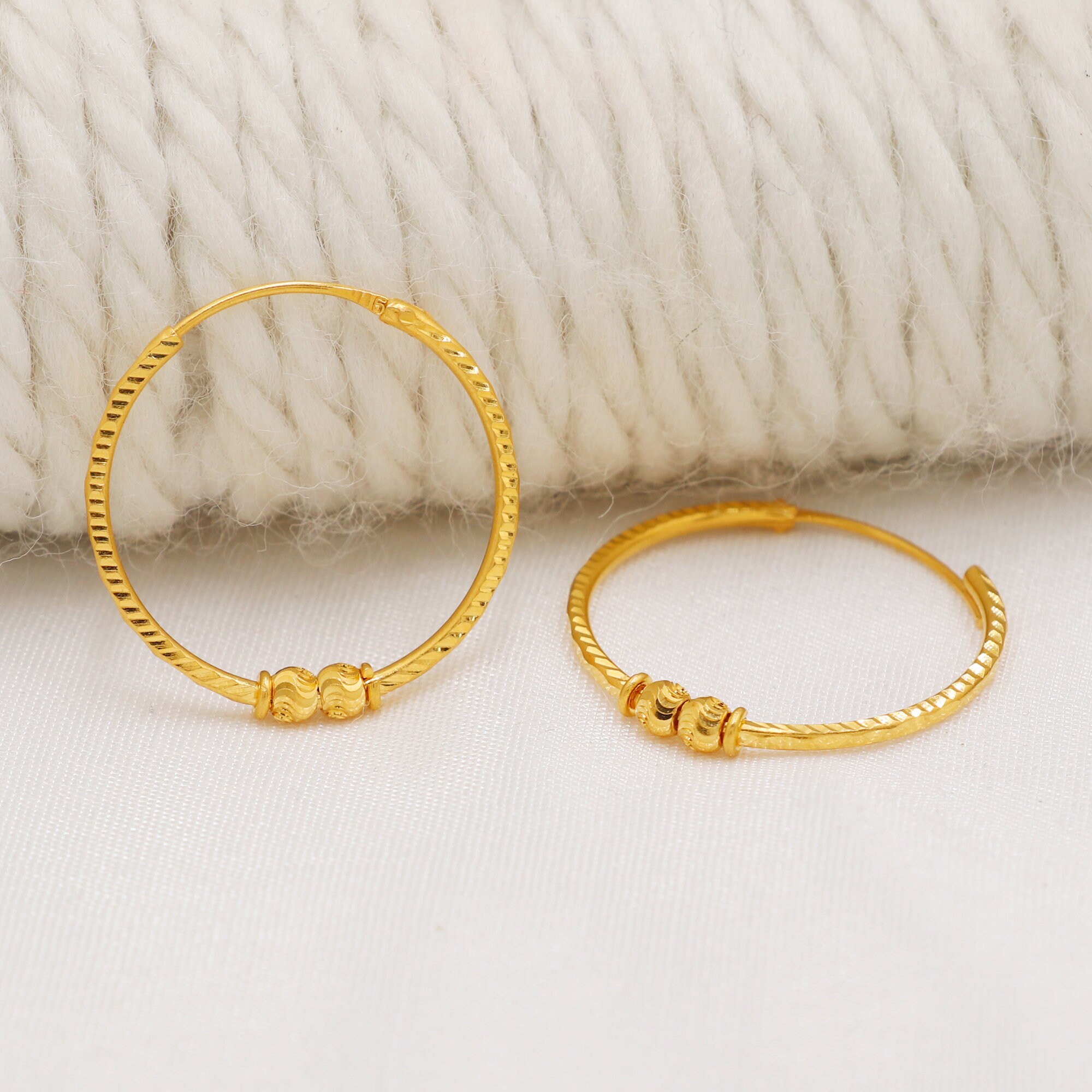 Orecchino A Cerchio Con Medaglietta Sole | Marlù Gioielli - Foto 3