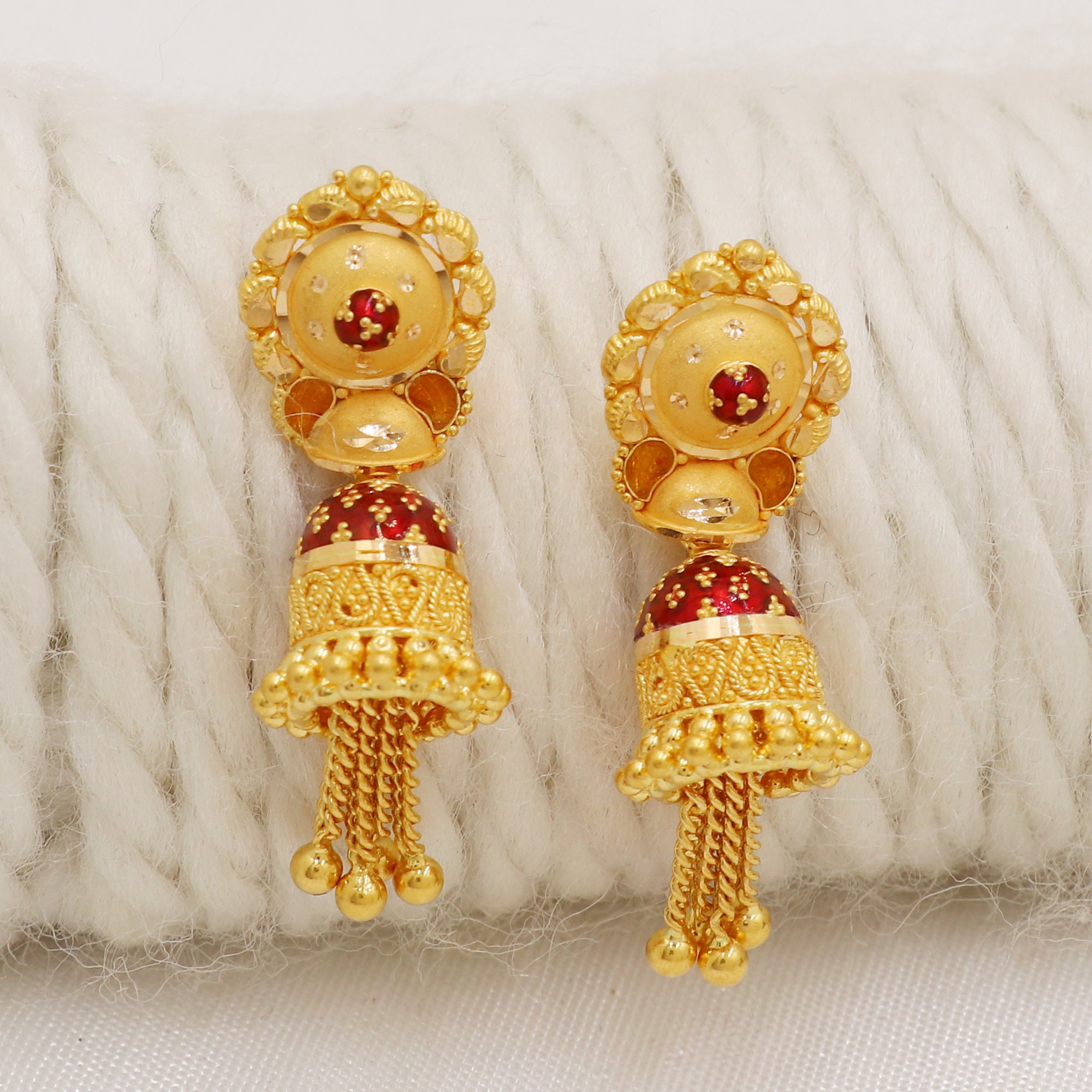 Gold studs for daily wear discount