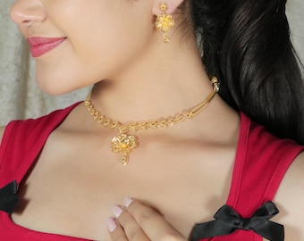 wedding necklace 22k Yellow Gold Floral Necklace and Earring Set, Handmade Indian Jewelry,  OS3890