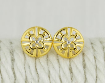 22Kイエローゴールドスタッドピアス、ゴールドトップス、ハンドメイド