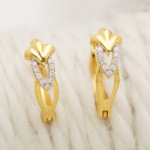 22k yellow gold earrings handmade jewelry for gift, Indian gold 22kt jewels, OS2320