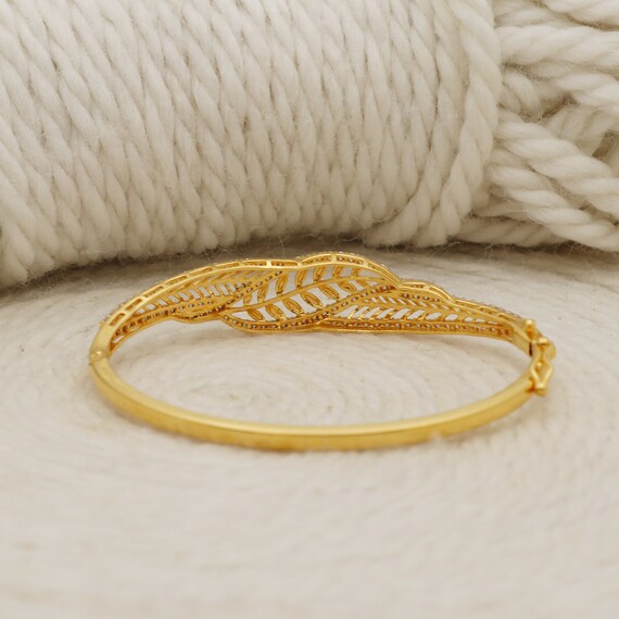 Zircons 22k Gold Bangle Bracelet, Fine Gold Handmade Women