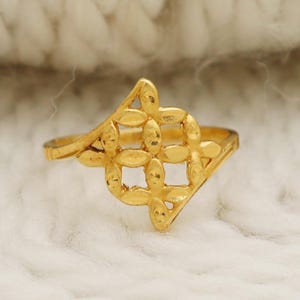 beautifully Designed Ring, 22k Fine gold Ring, 22k916 well crafted gold ring, OOS1553