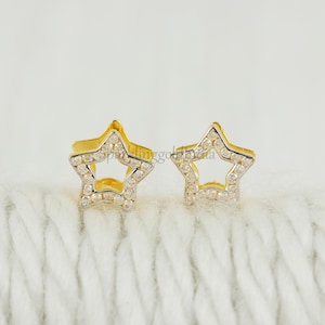 18k geelgouden designer kleine kleine oorstekers, handgemaakte 18k sieraden, OS3866