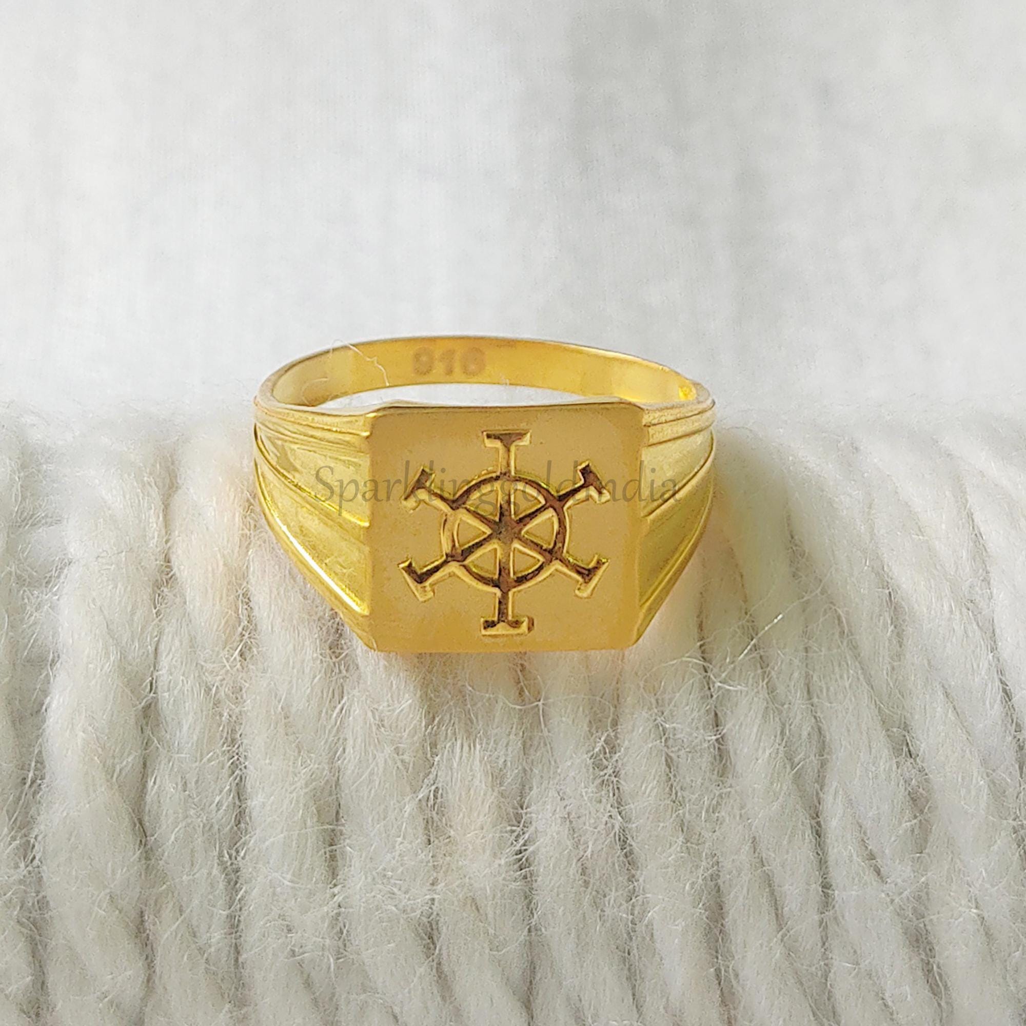 Elite 22kt Yellow Gold Men's Signet Ring, Traditional Wheel Motif