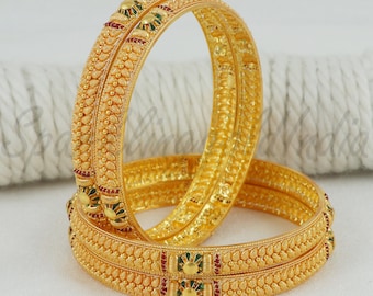 Well Crafted Handmade 22k Gold Cuff Bangle, Fine Designed