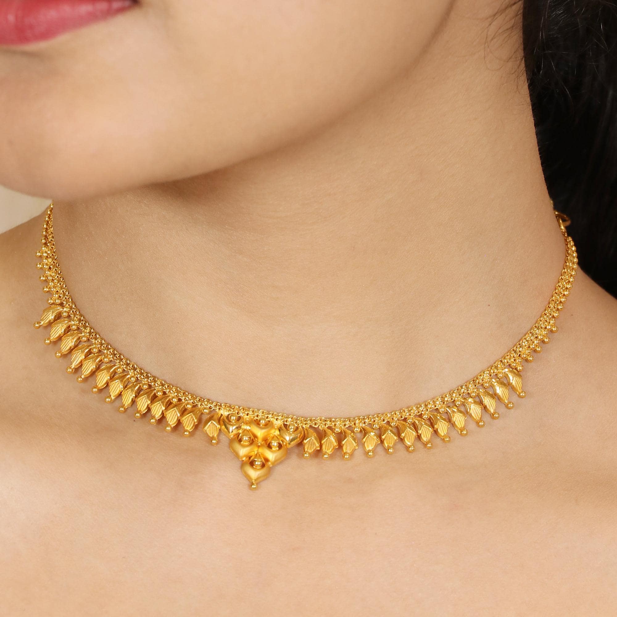 Elegant 22kt Yellow Gold Choker Necklace Set, Traditional Choker