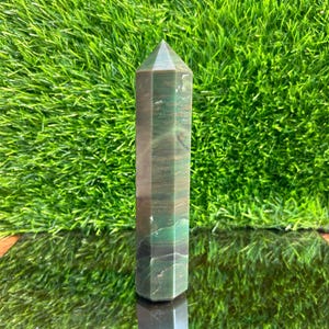 Natural Green Nephrite Jade Tower: Healing Crystal Obelisk (165 mm)