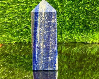 Naturligt lapis lazuli-torn: Kristallobeliskstav, halschakra