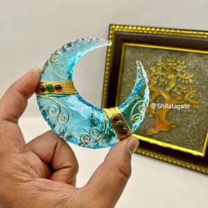 Luna de cristal de obsidiana azul: decoración curativa envuelta en alambre, 5 pulgadas