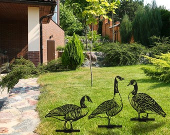 Garden Metal Duck Sign with Stake Set of 3, Yard Art, 3 Pieces Duck Decor, Duck Garden Art, Farm Animal Garden Stake, Garden Ornaments, Gift