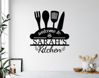 Cartello in metallo personalizzato per cucina, cartello personalizzato con nome per cucina, cucina personalizzabile per la mamma, decorazione da parete per cucina, regalo per amanti della cucina, decorazione per chef