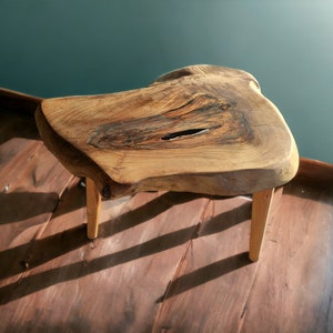 Rustic Handmade Tropical Hardwood Coffee Table with Legs for Living Room, MCM Walnut End Table for Home Decor (WG-1058)