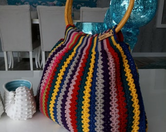 crocheted wooden handle bag