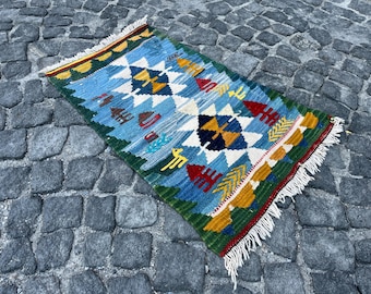 kilim rug, turkish rug, southwestern rug, colorful rug, bath mat rug, carpet, accent rug, southwest rugs, aztec rug, vintage rug