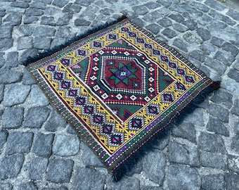 kilim rug, 2.5x2.3 flatweave rug, tribal rug, door mat rug, turkish rug, accent rug, indian rug, handwoven bath rug, rustic rug, boho rug