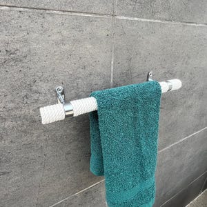 Towel Rack - Bathroom decor and accessories - Kitchen Towel Holder - Towel Rod - Towel Holder - Jute Rope and Wooden Rod - Handtuchhalter