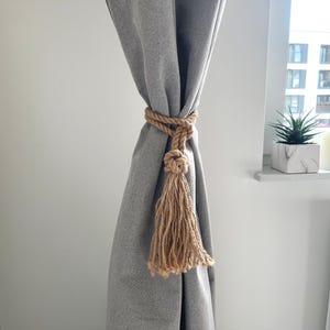 Jute Curtain Tieback with Diamond Knot and Tassel – Boho Rope Curtain Holder