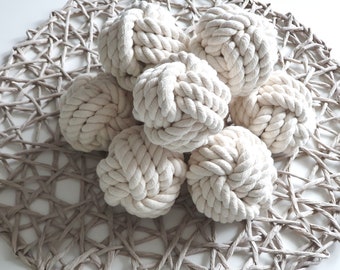 Set White Monkey Knots - Cotton Rope - Set of 10 - Home Decor - Wedding Accessories - Table Number Holders - Rope Balls