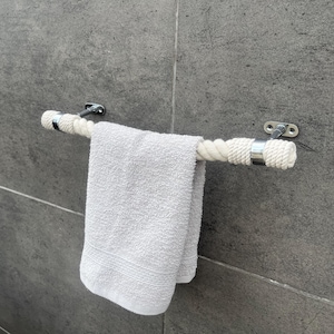 Towel holder - Cotton White Rack of bath towels - Bathroom accessories - Kitchen Towel holder