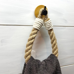 Porta asciugamani in corda di juta con accenti bianchi - accessori per il bagno - stile boho