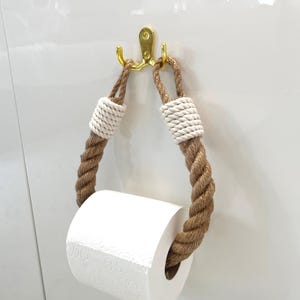 Jute-Seil-Toilettenpapierhalter mit weißem Akzent und goldenem Metallhaken - Rustikales & Boho-Badezimmerdekor - Benutzerdefinierte Hakenfarboption