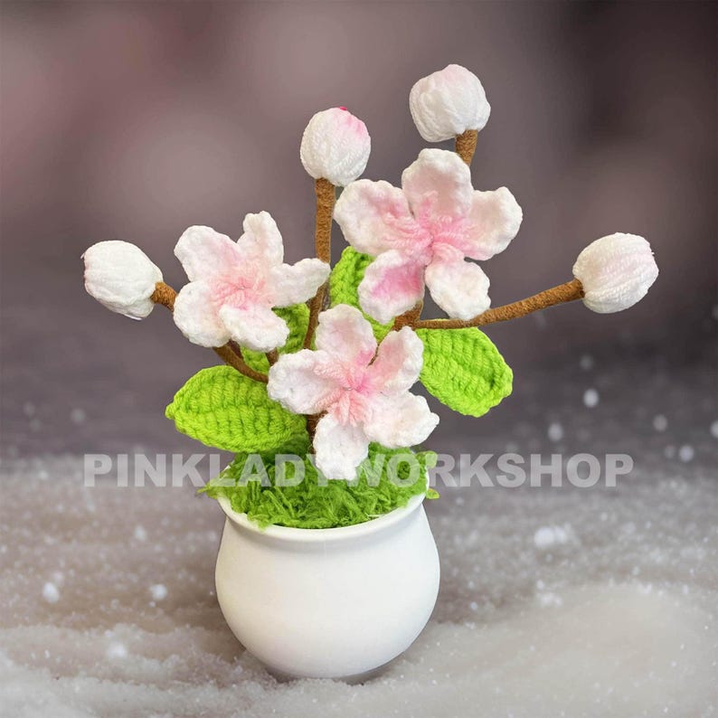 Crochet Sakura Flower Pot: Handmade Japanese Floral Decor White/Pink Sakura