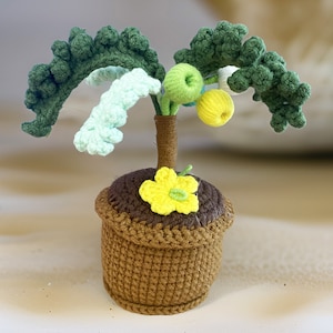 Handmade Crochet Palm Tree Decor: Yarn Coconut Tree in Pot