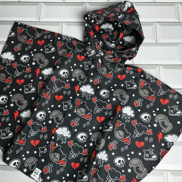 Cape de pluie chauve-souris pour enfant, poncho de pluie, cape imperméable pour enfant, imperméable pour enfant effrayant et mignon avec motif chauve-souris