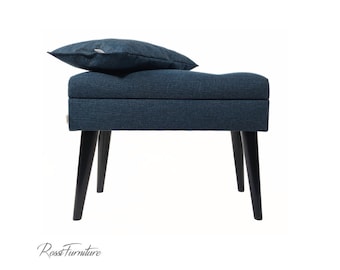 Banco LOVARE estofado com prancheta da Rossi Furniture e travesseiro